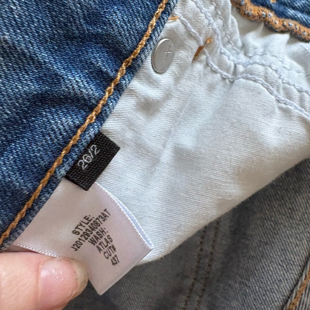 Veronica Beard Light Blue High-Rise Straight Crop Jeans - Picture 4 of 5